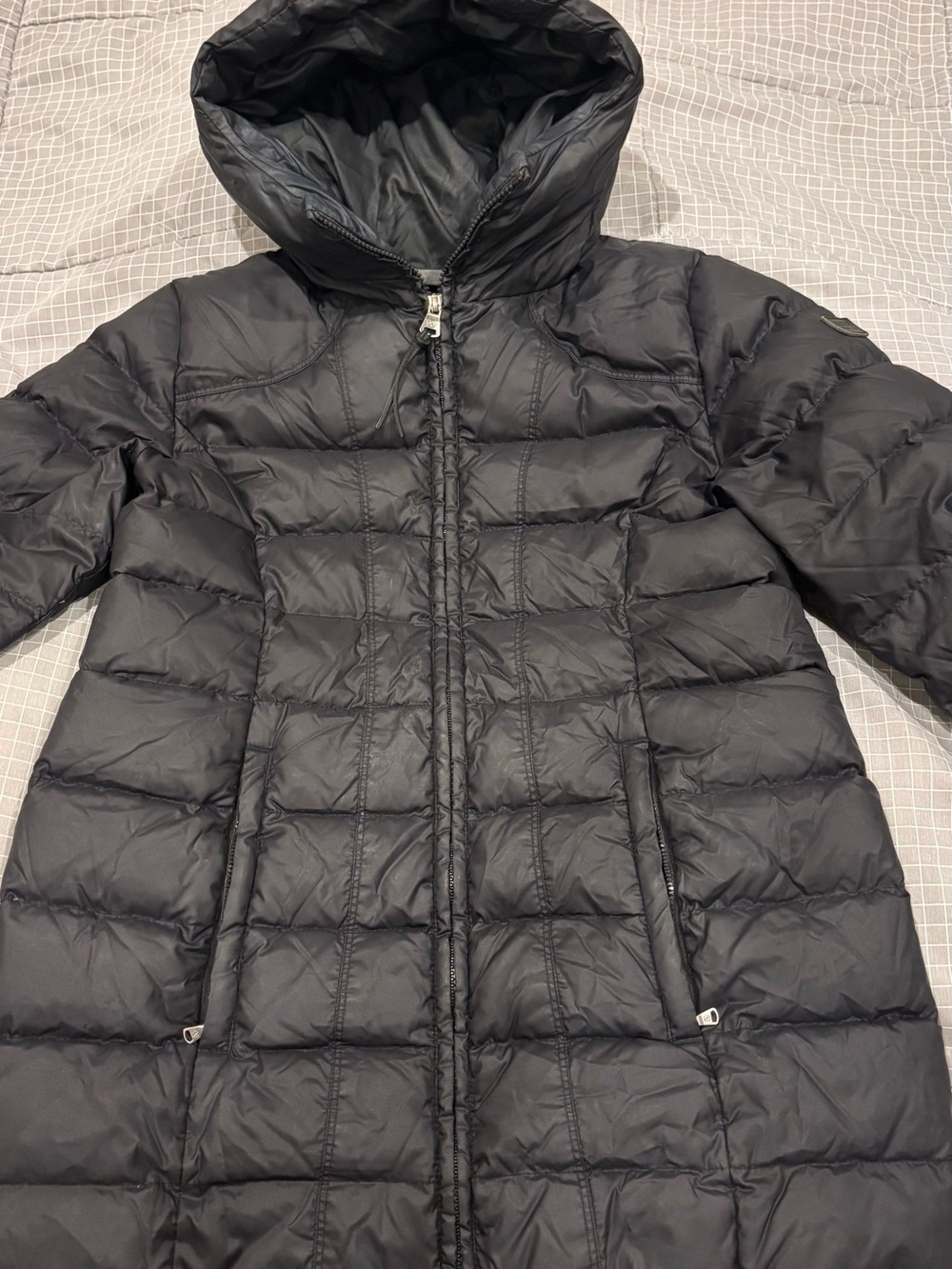Aigle Women’s Black Full Zipped Hooded Quilted White Goose Down Size 38